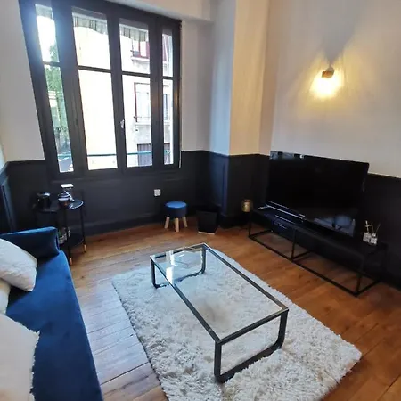 Charmant Appartement Proche De La Gare Vichy Exterior photo